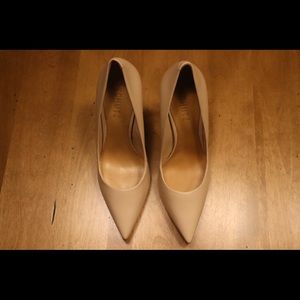 Schutz Pumps